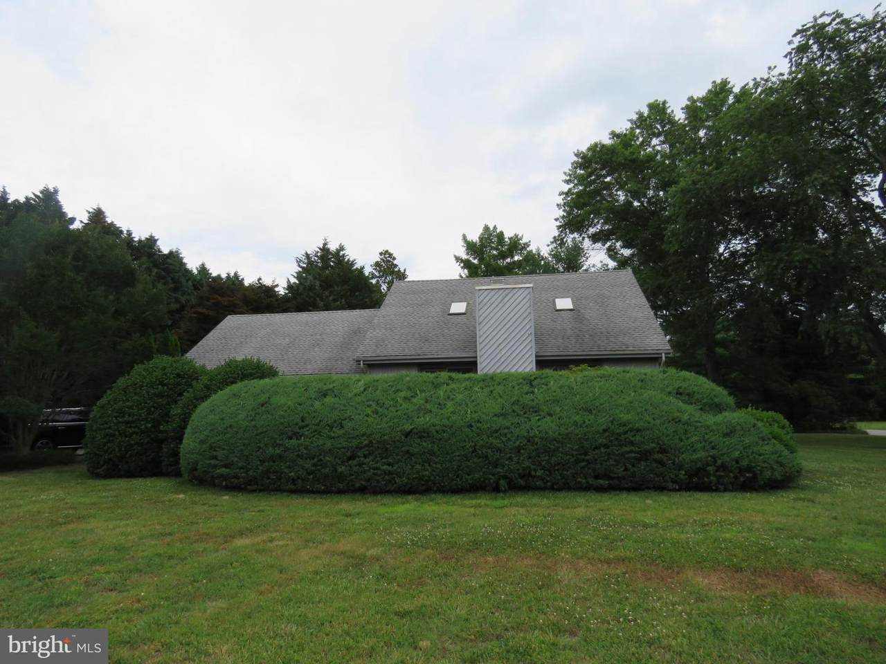 102 Pinewater Drive - Photo 1