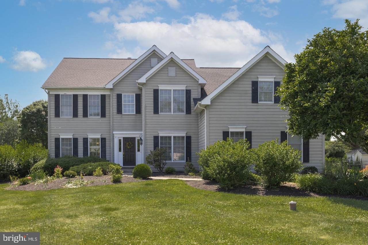 21 Pheasant Run Road - Photo 1