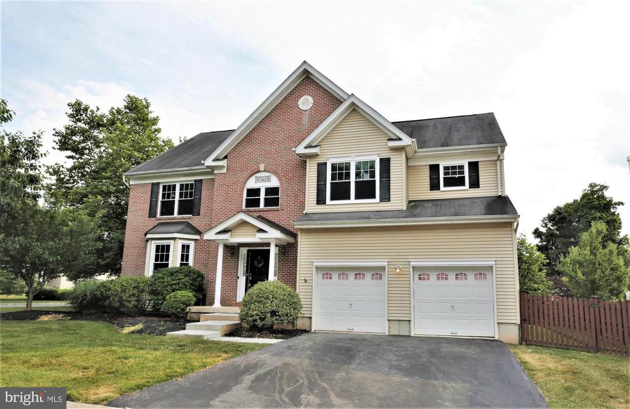 13 Woodfield Court - Photo 1