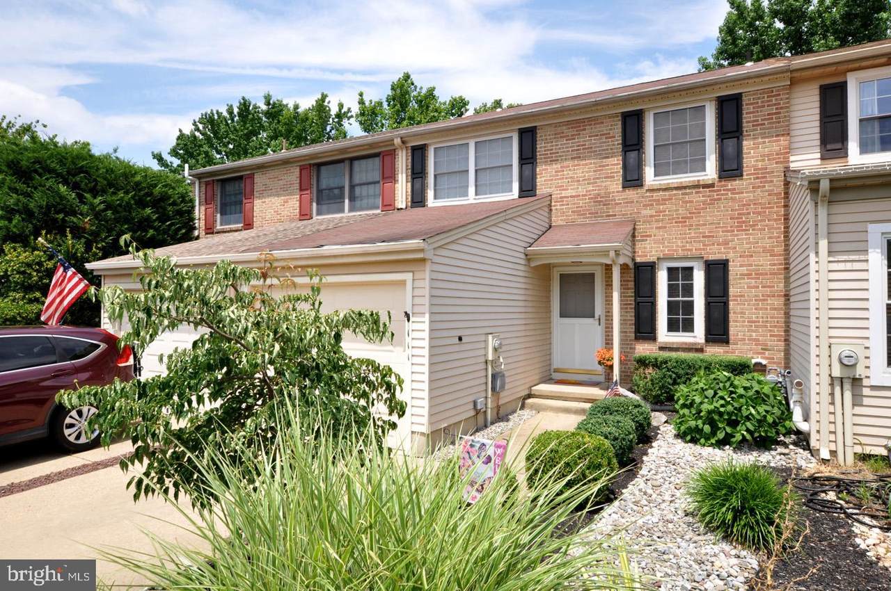 111 Farnwood Road - Photo 1