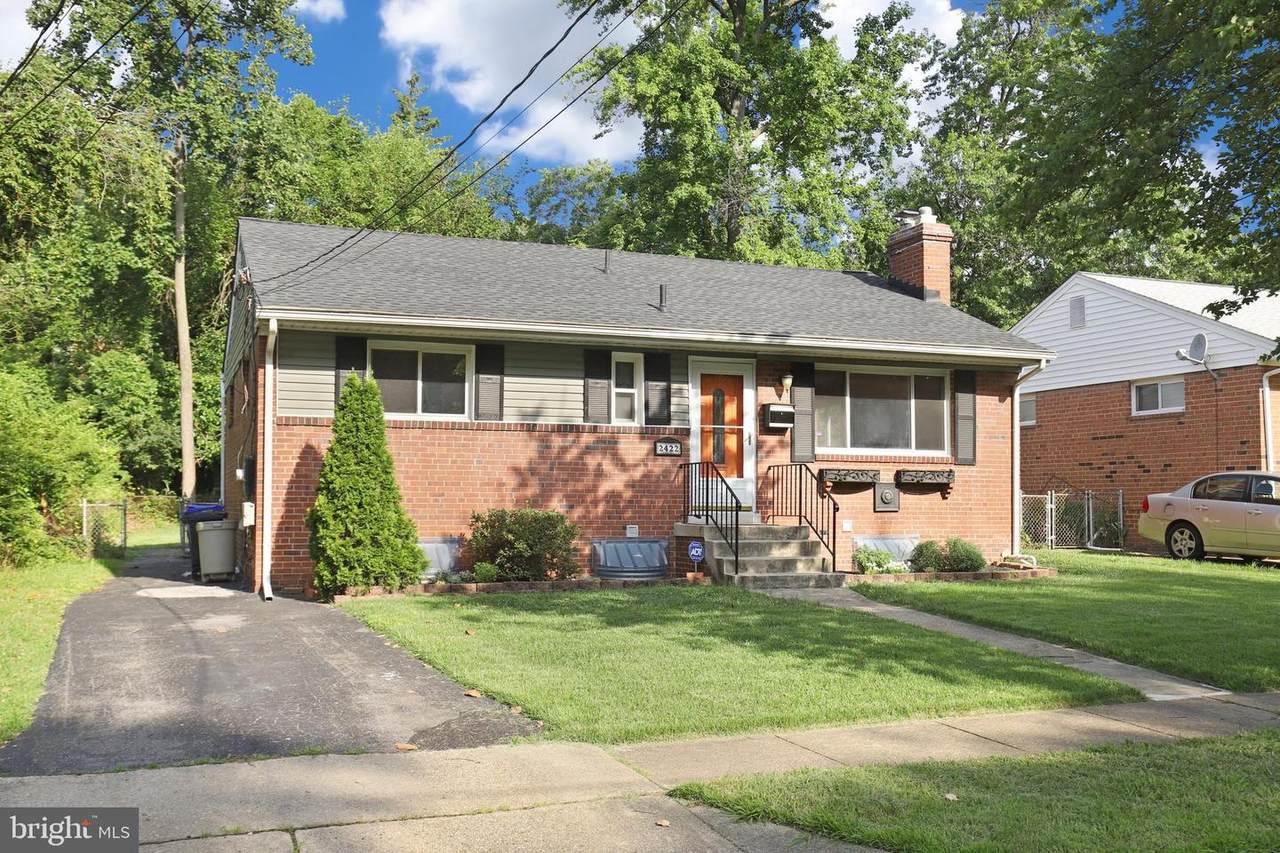2422 Valley Way - Photo 1