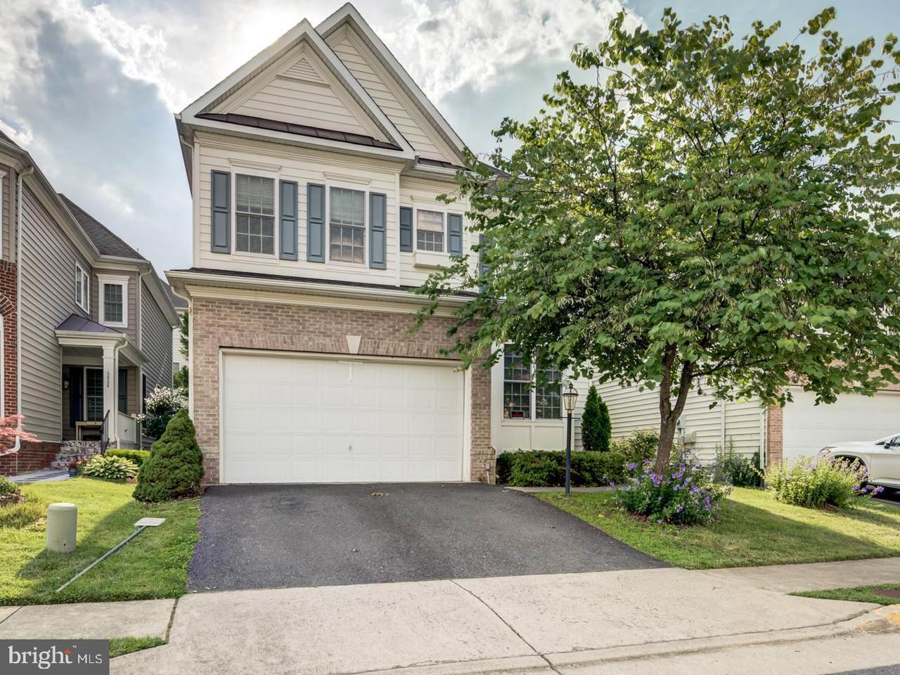 5634 Kertscher Terrace - Photo 1