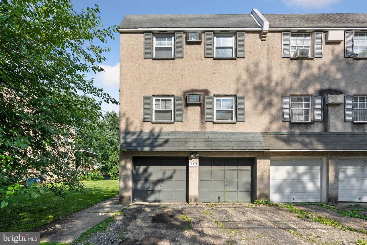 157 Wycombe Avenue - Photo 1