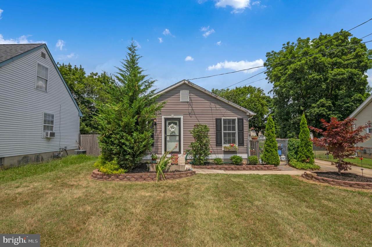 339 Clayton Avenue - Photo 1