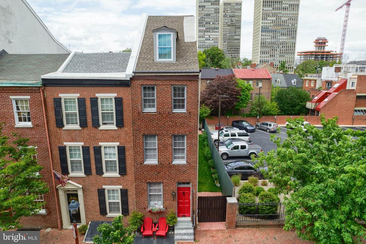 221 Pine Street - Photo 1