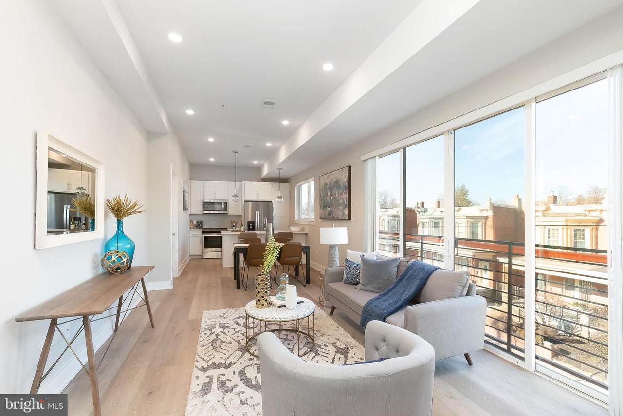 52 Washington Lane - Photo 1