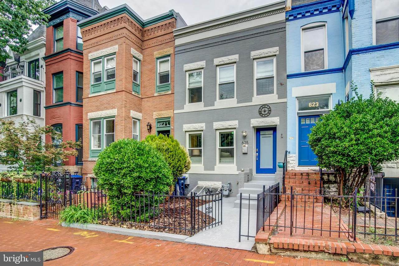 625 8TH Street - Photo 1