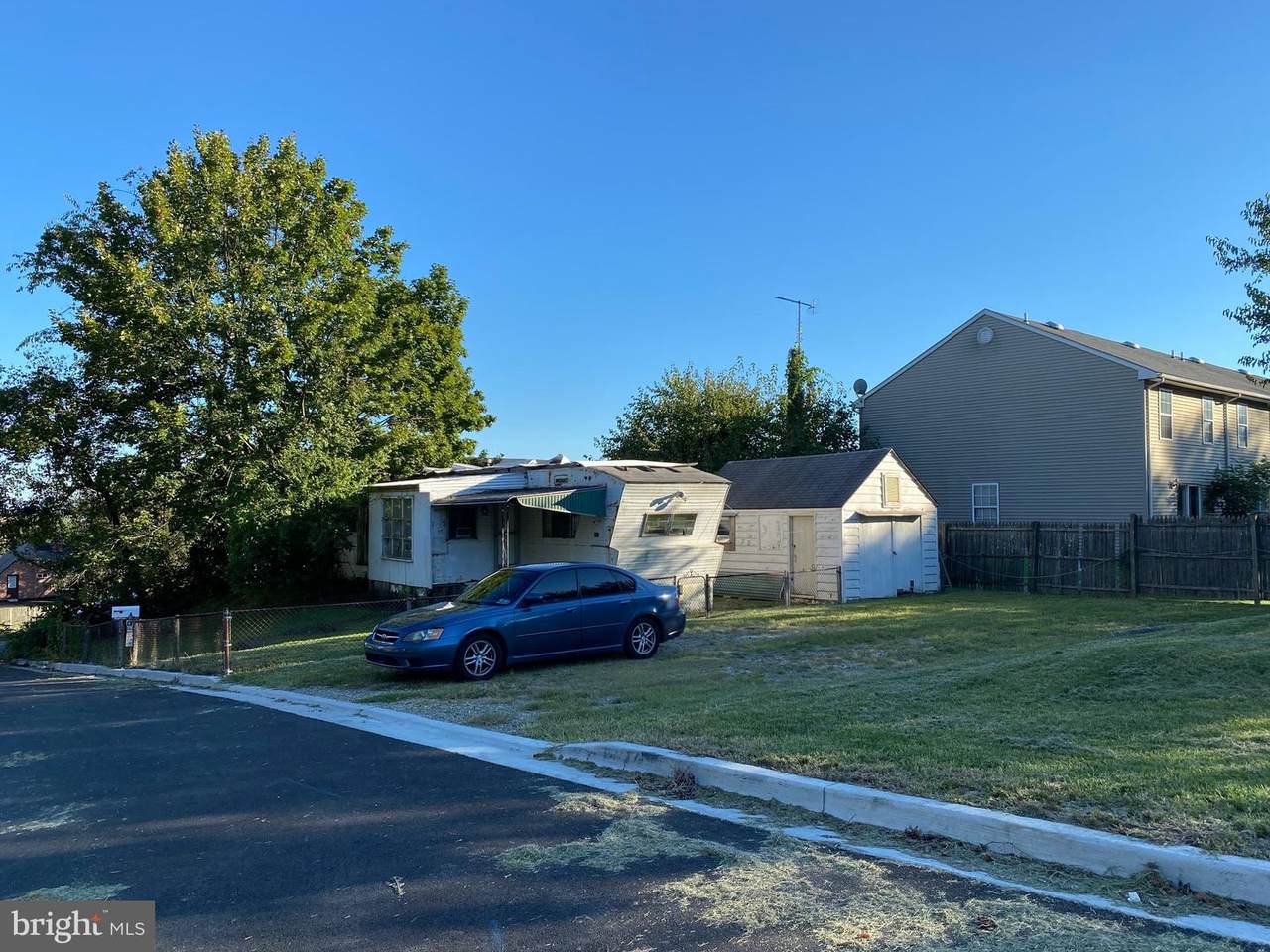 201 & 203 Parkway Avenue - Photo 1