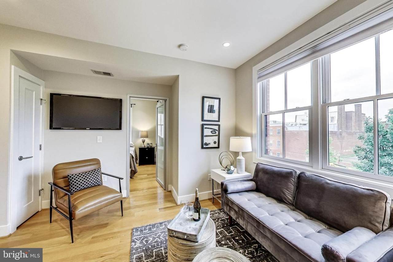 1209 G Street - Photo 1