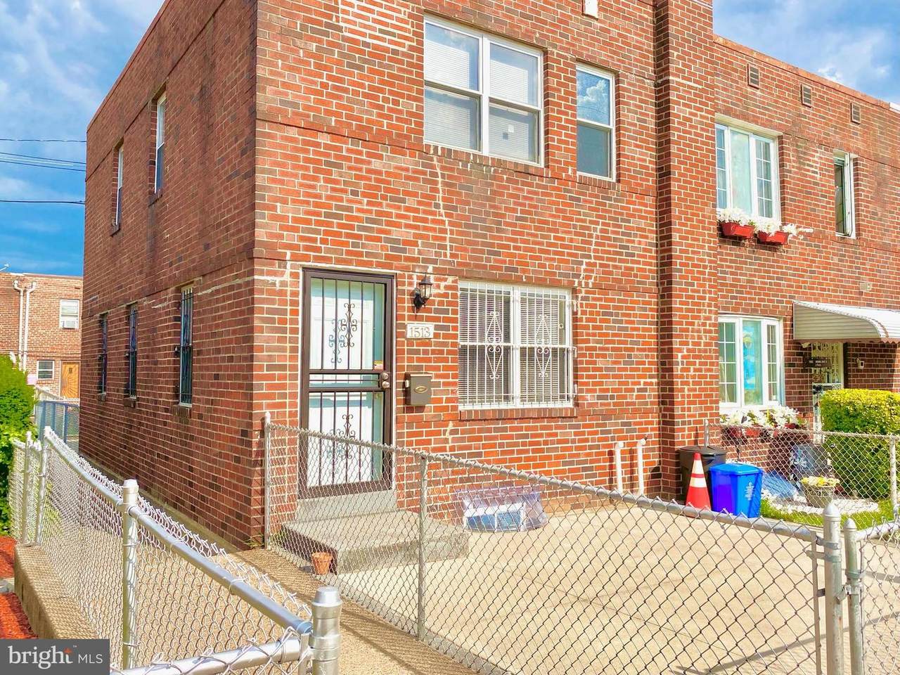 1513 11TH Street - Photo 1