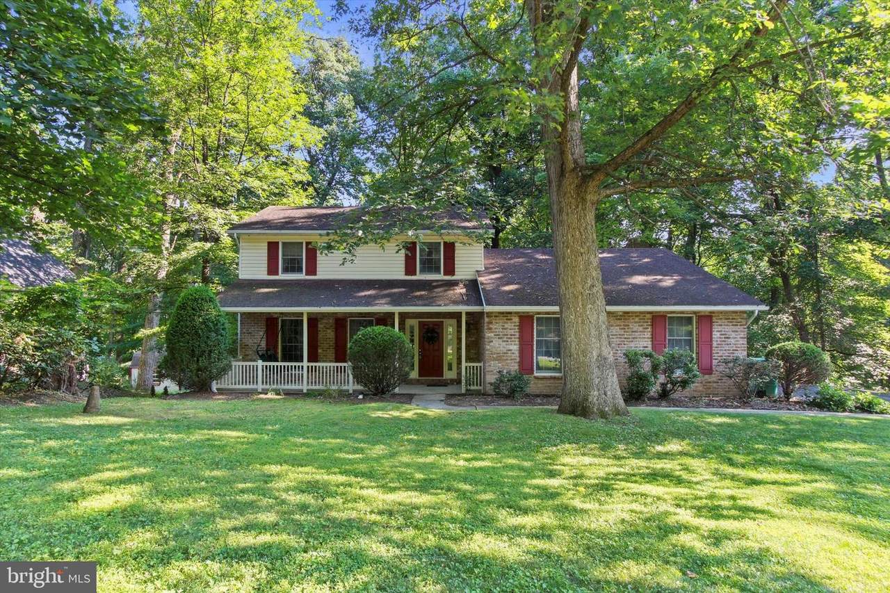1553 Spring Hill Drive - Photo 1