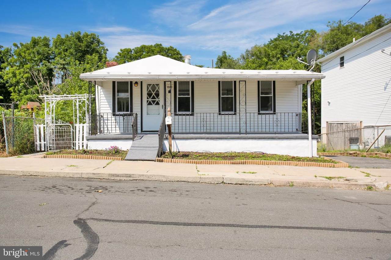 3500 Montrose Avenue - Photo 1