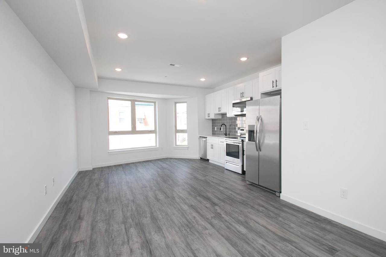 13 Farson Street - Photo 1