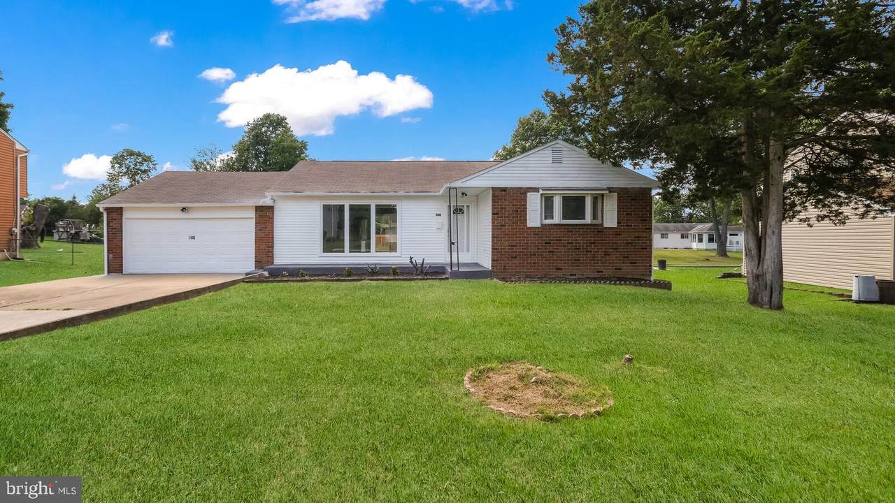 840 Saint Davids Avenue - Photo 1
