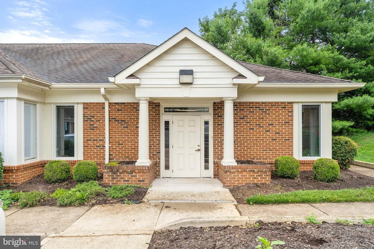 420 Southridge - Photo 1