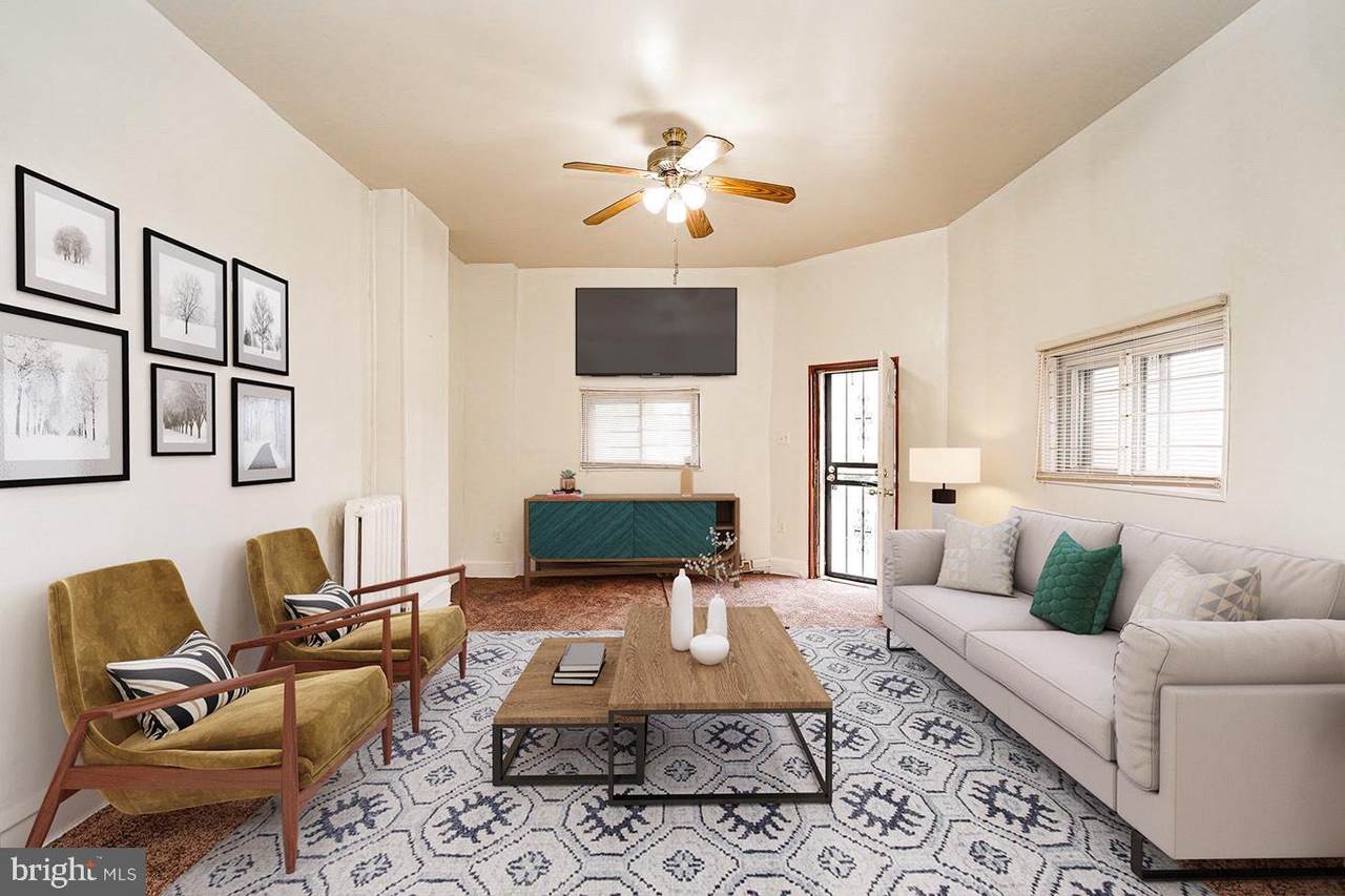 2627 Thompson Street - Photo 1