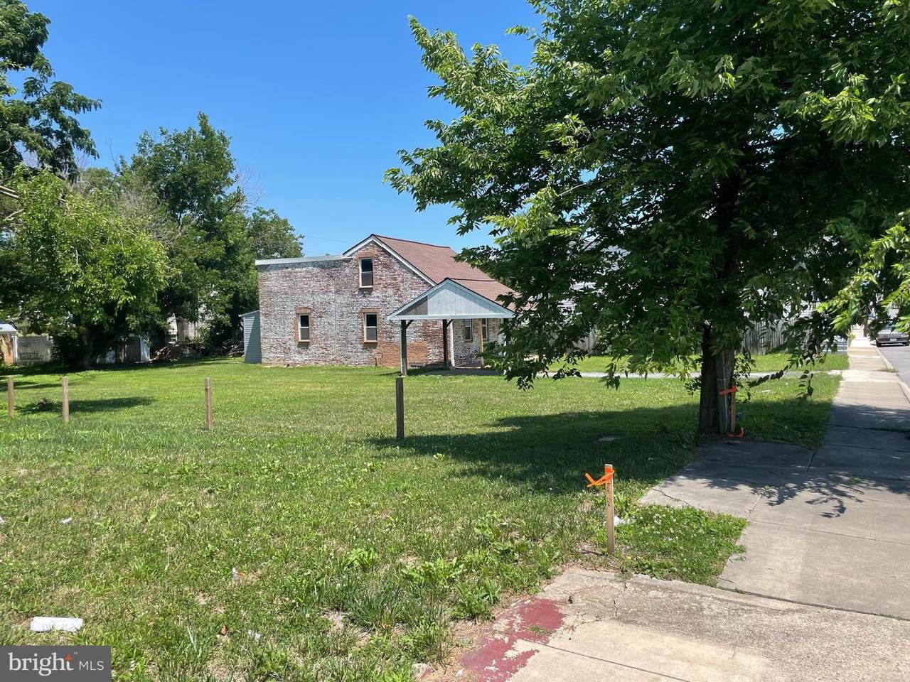 326 Franklin Street - Photo 1