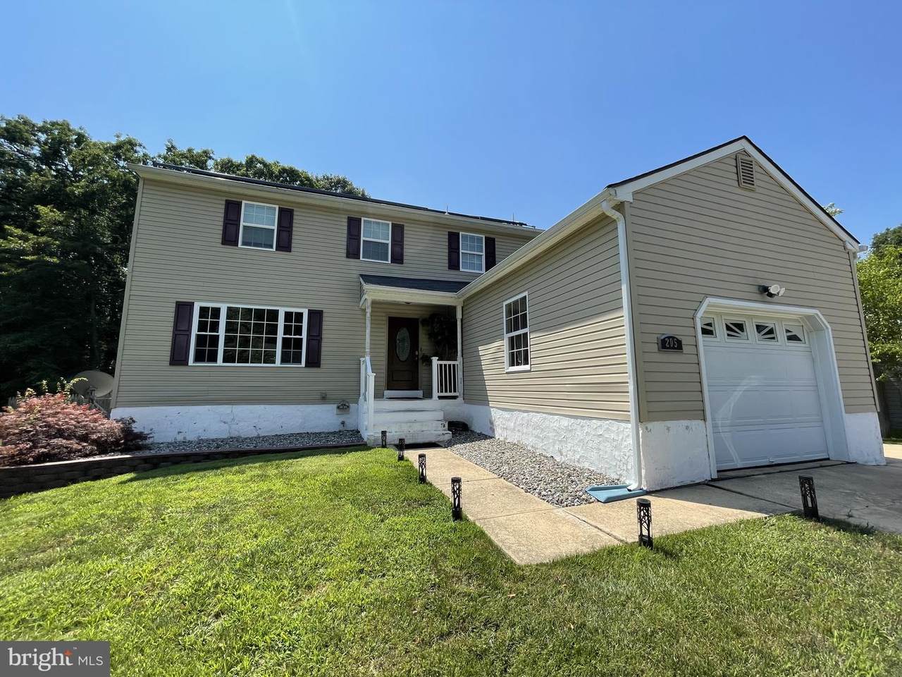 205 Stature Drive - Photo 1
