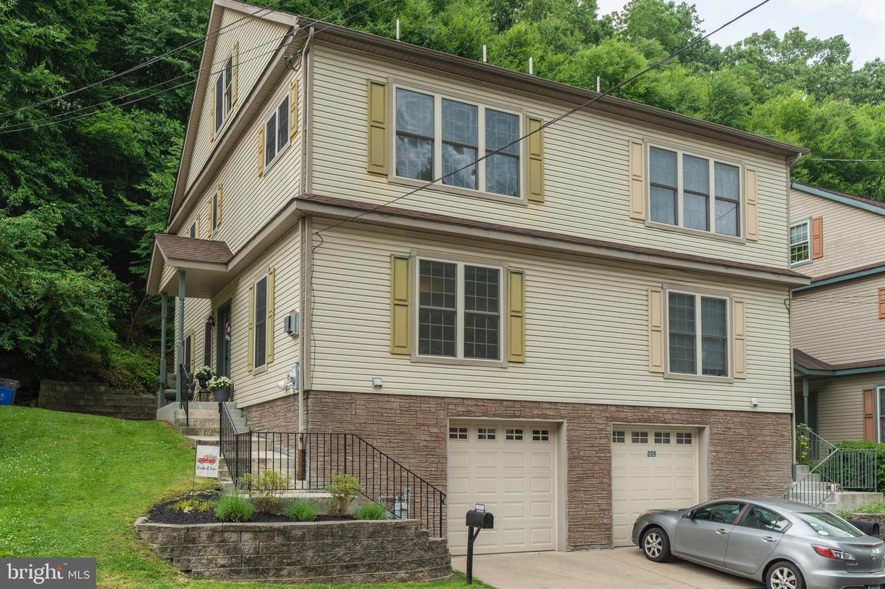 211 Parker Avenue - Photo 1