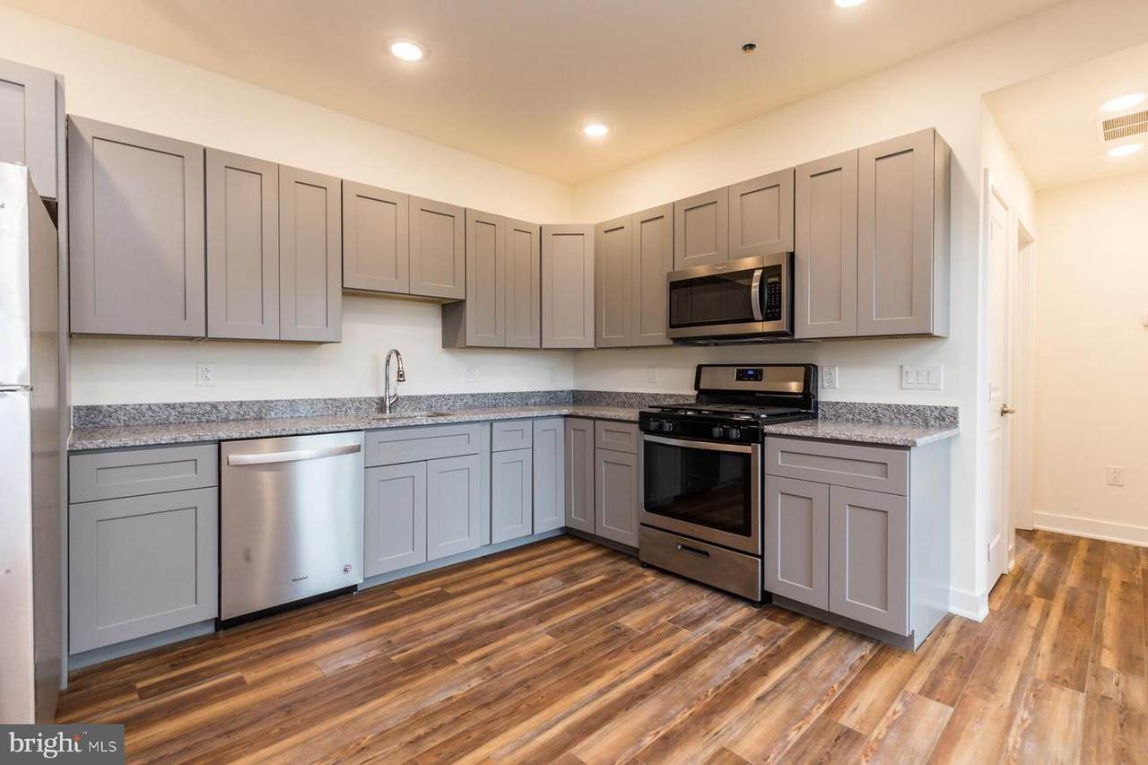 2411 Kensington Avenue - Photo 1