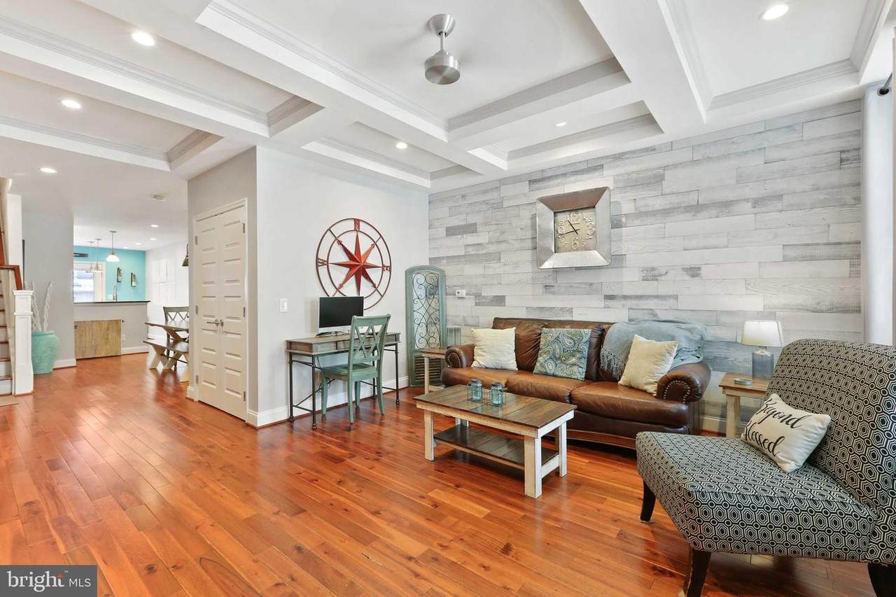 3417 Foster Avenue - Photo 1