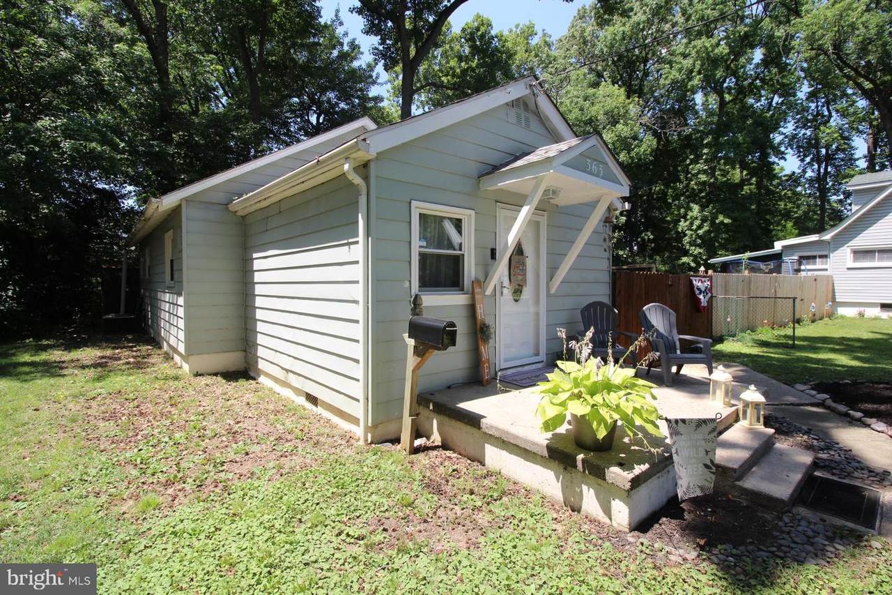 363 Hutchinson Terrace - Photo 1