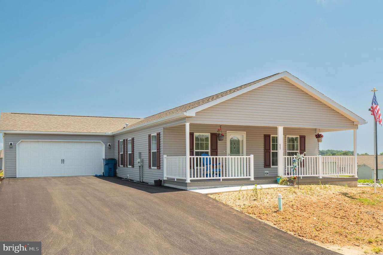 527 St Patty Drive - Photo 1