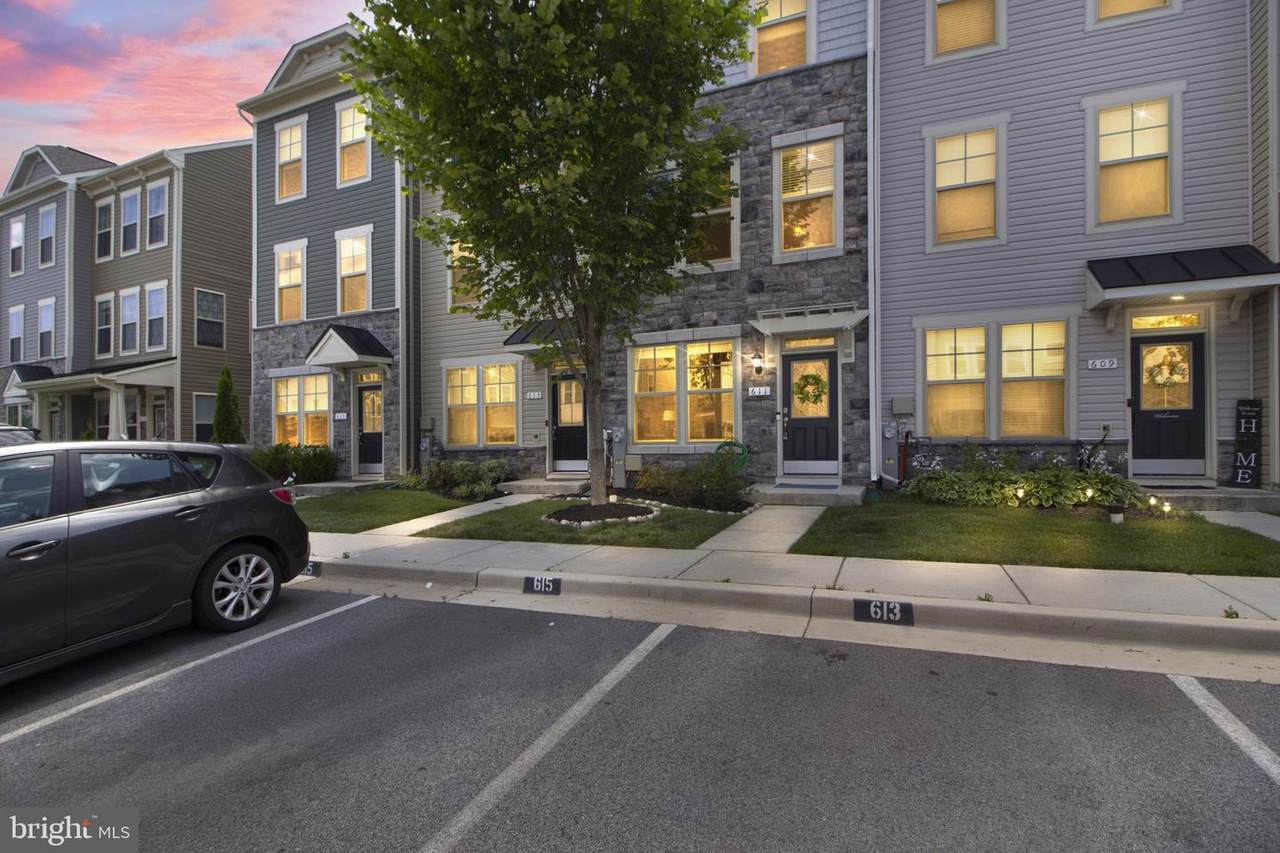 611 Quarterpath Way - Photo 1