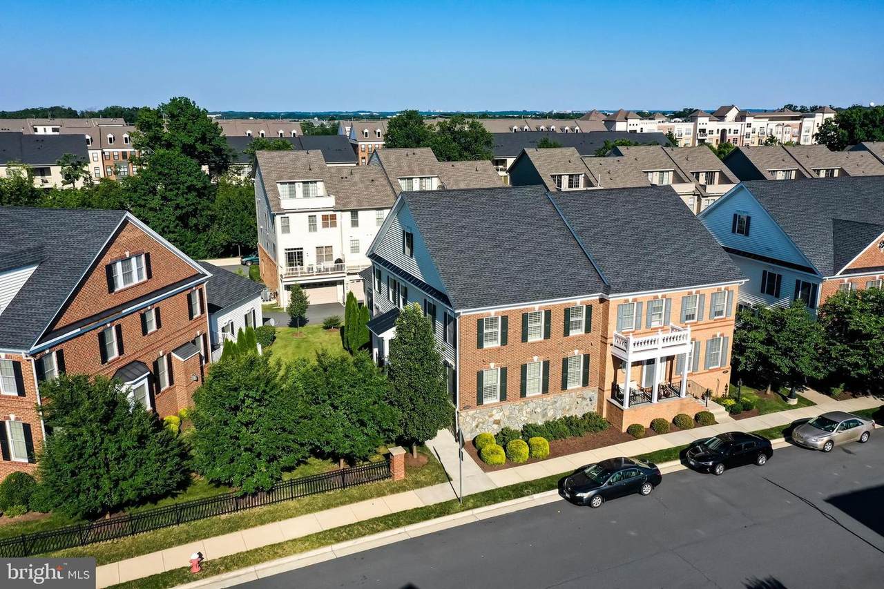 22568 Willington Square - Photo 1