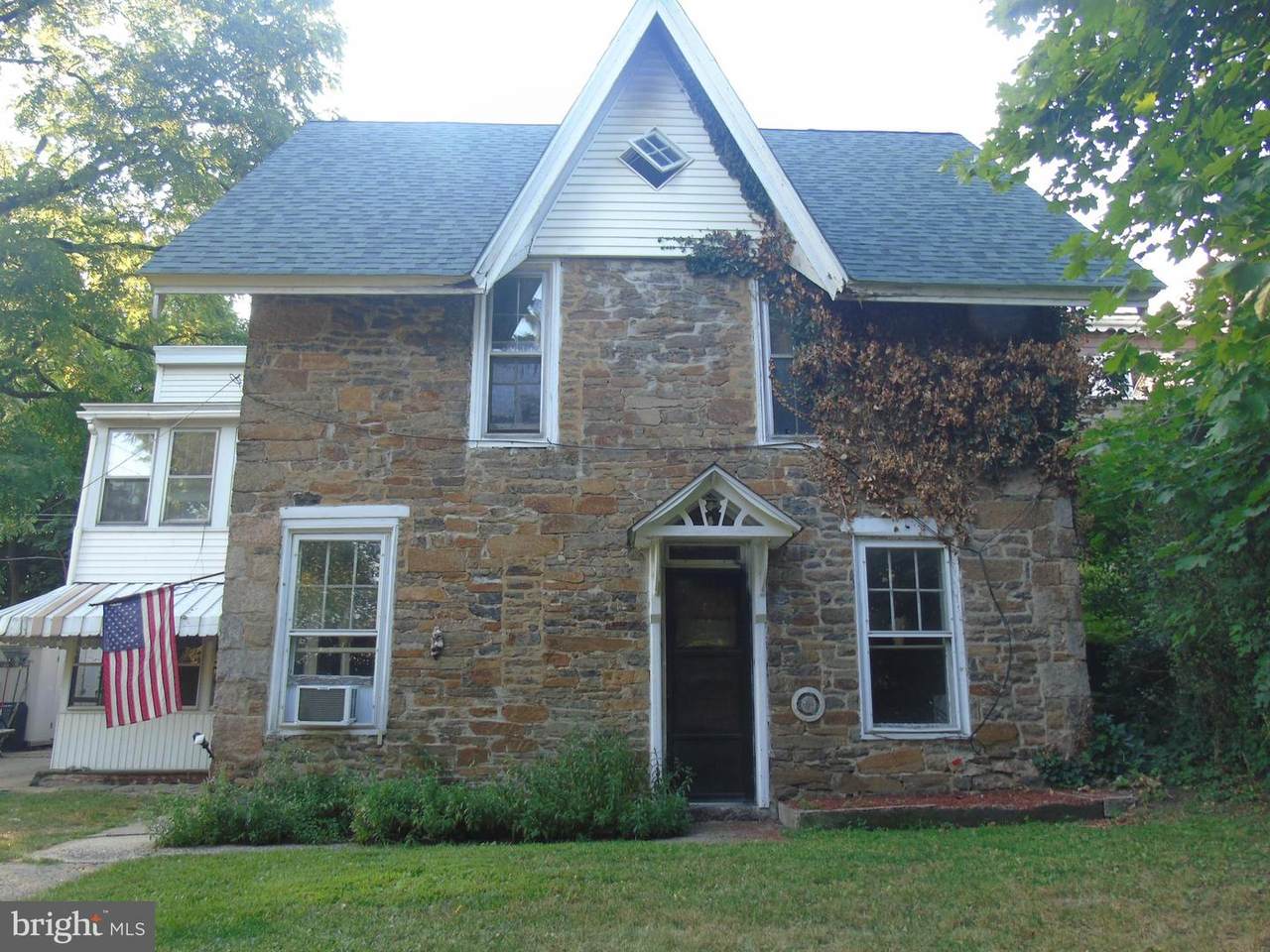 401 Pulaski Drive - Photo 1
