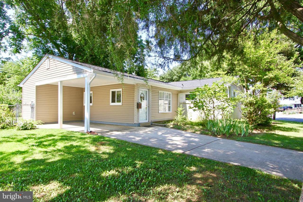 1480 Governors Avenue - Photo 1