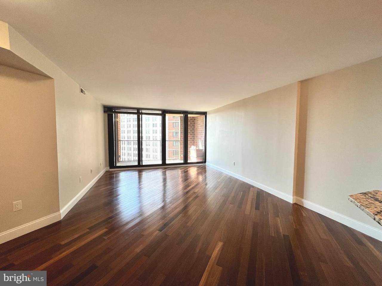 1420 Locust Street - Photo 1