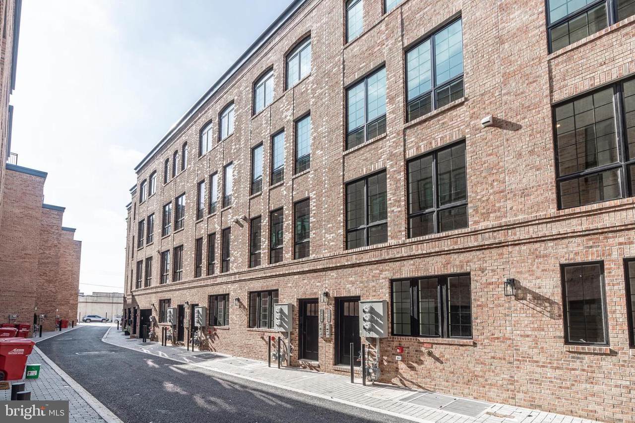 2401 Washington Avenue - Photo 1