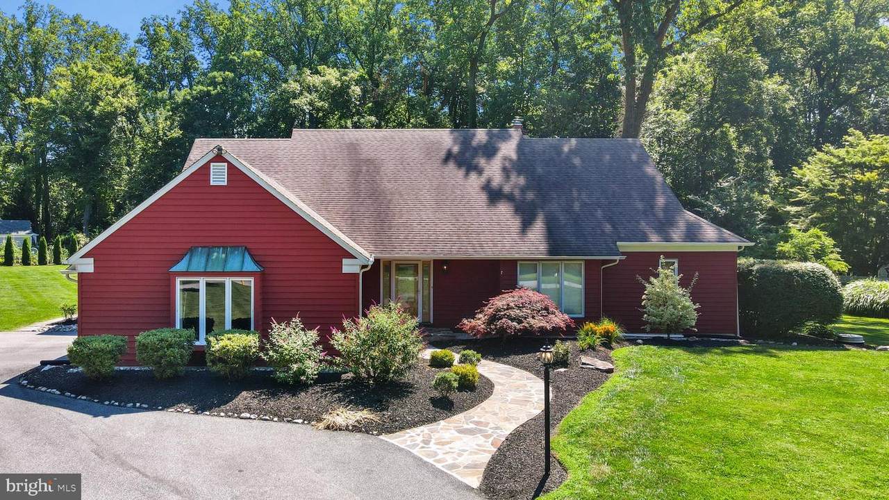 111 Gatehouse Drive - Photo 1