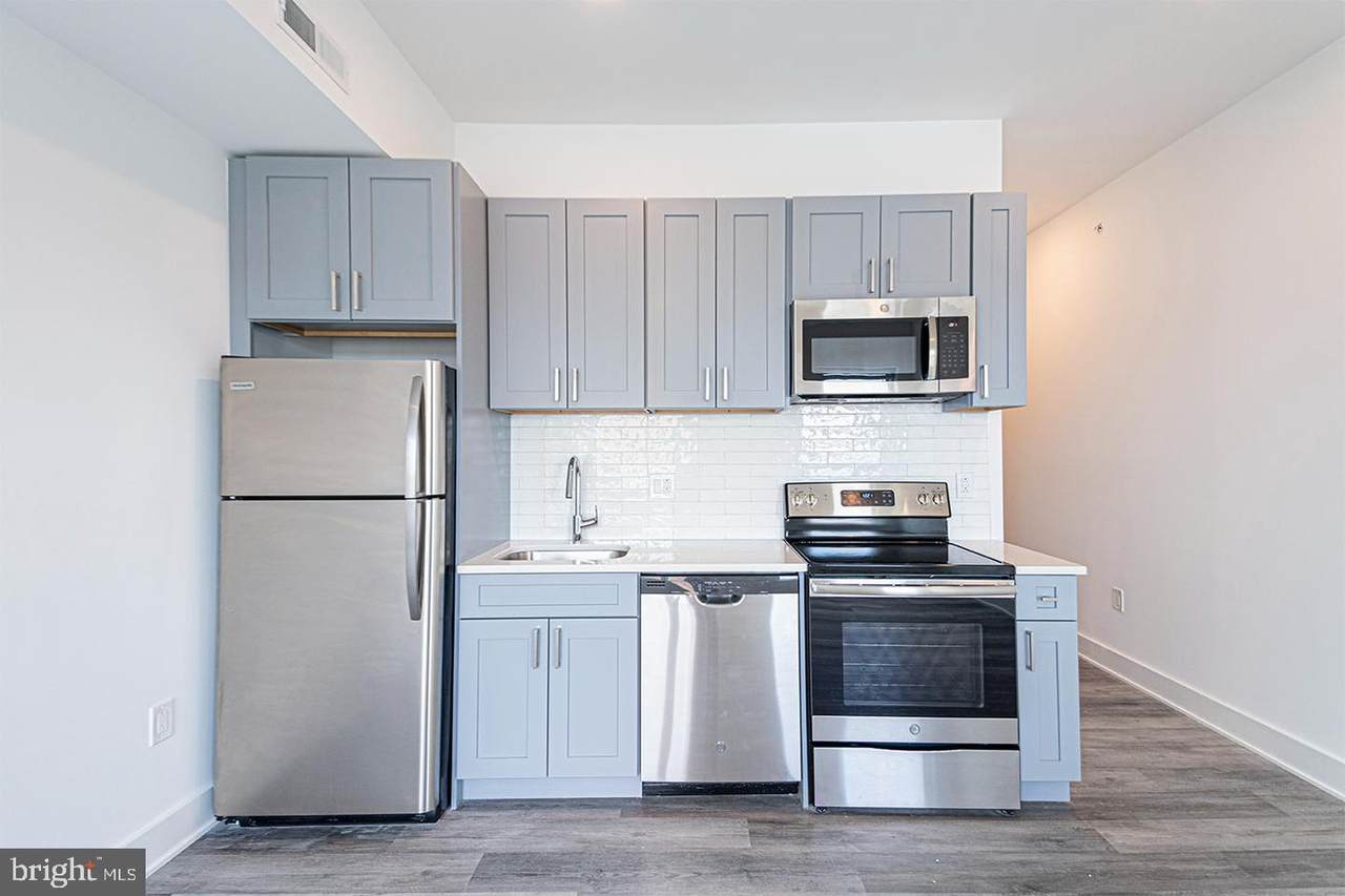 1524 South Street - Photo 1