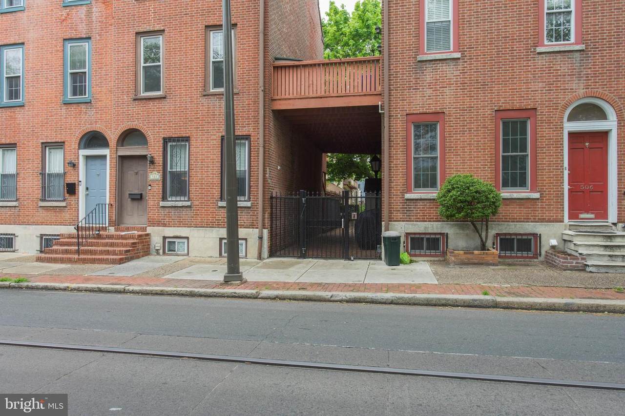1110 Lombard Street - Photo 1