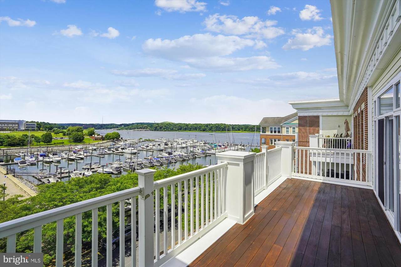 525 Belmont Bay Drive - Photo 1
