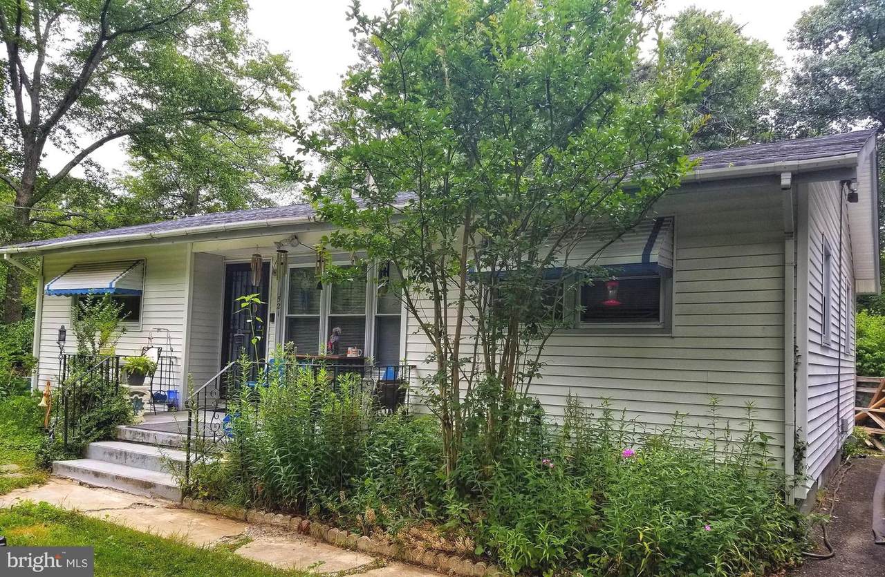 521 Ridgeview Avenue - Photo 1