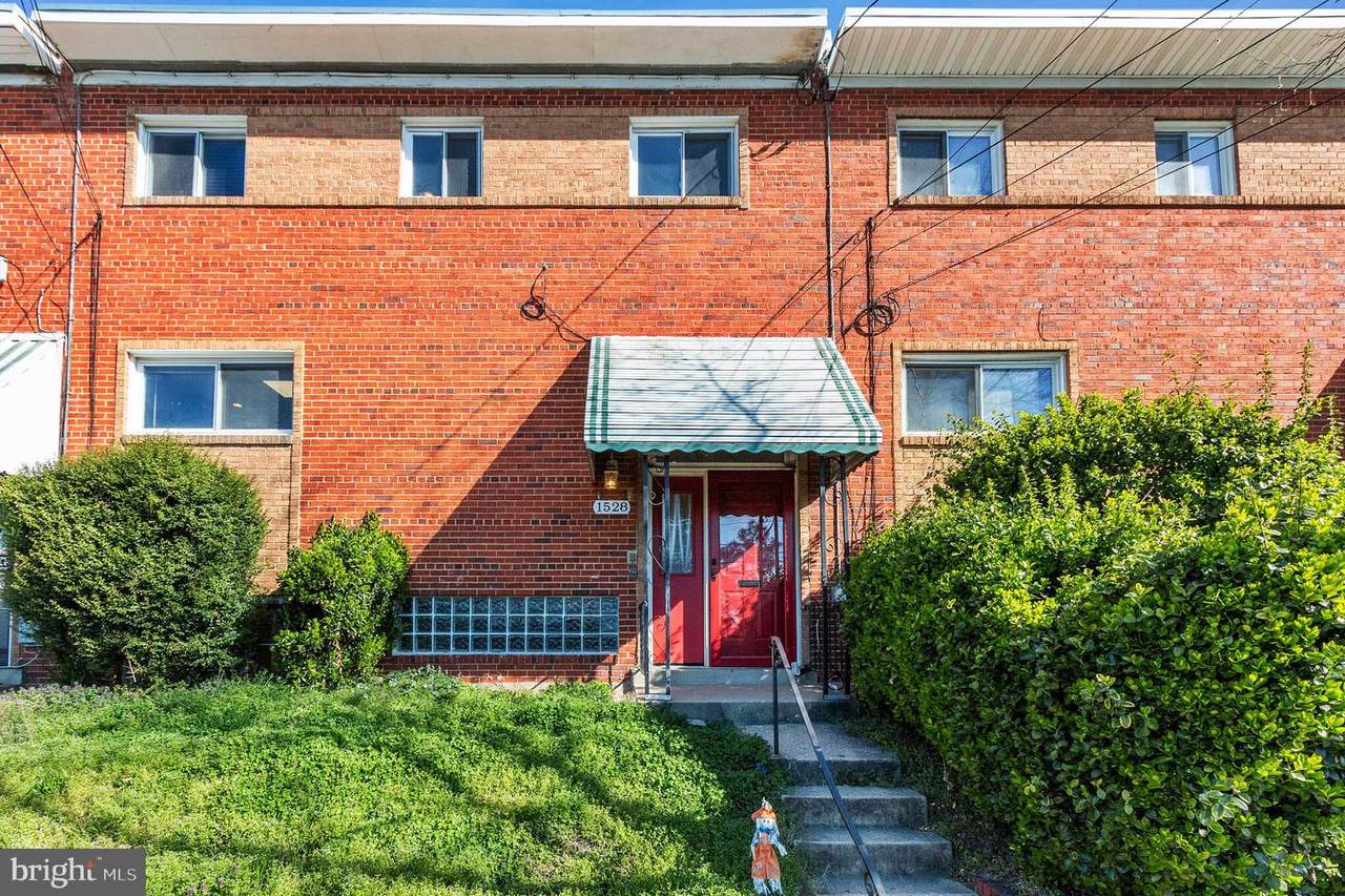 1528 W Street - Photo 1