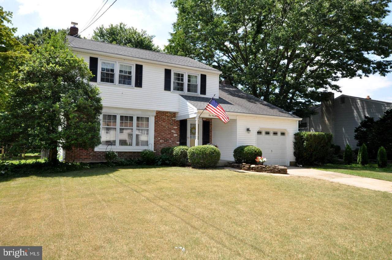 114 Woodview Lane - Photo 1