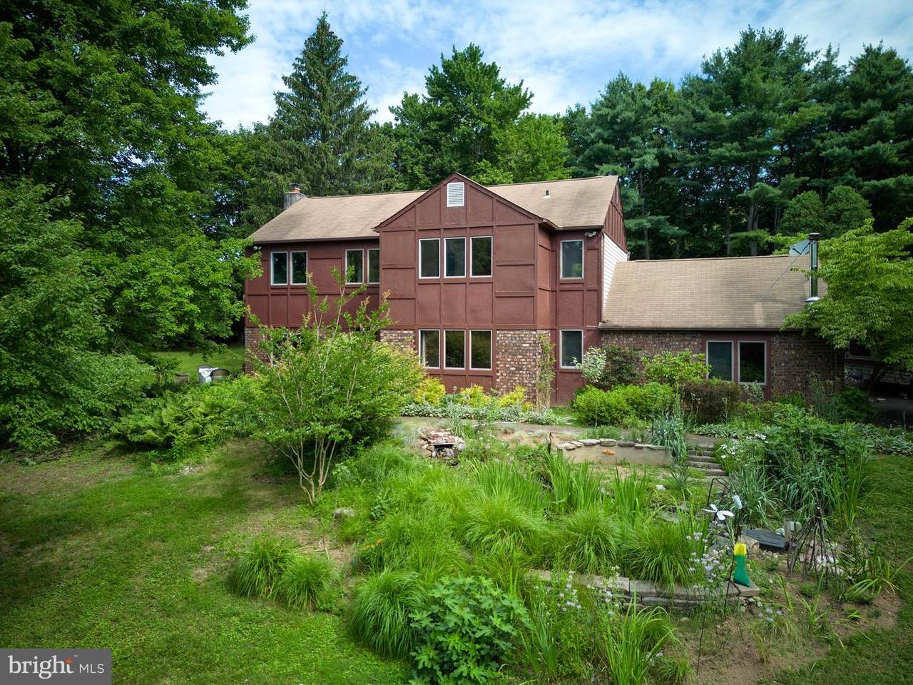 6 Caton Circle - Photo 1