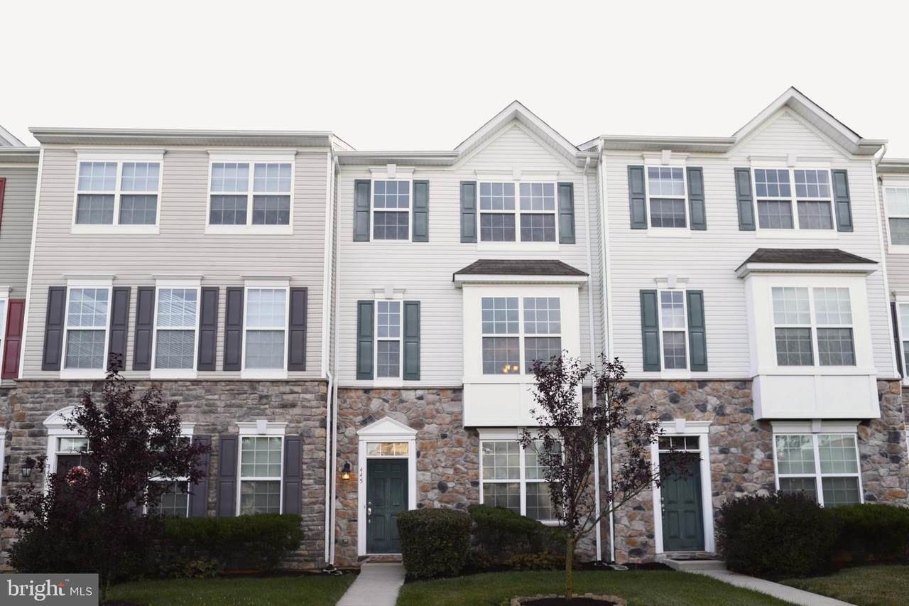 445 Wistar Place - Photo 1