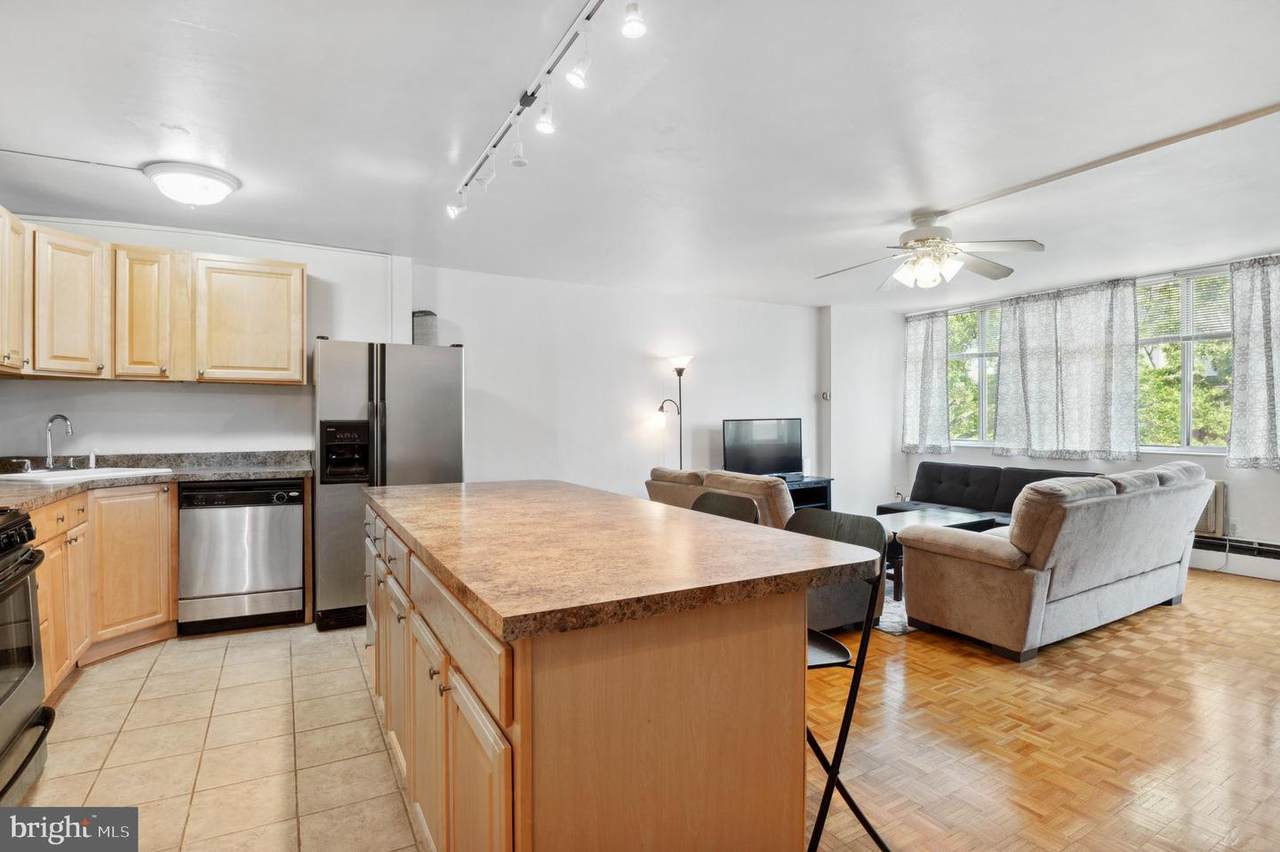 1401 Pennsylvania Avenue - Photo 1