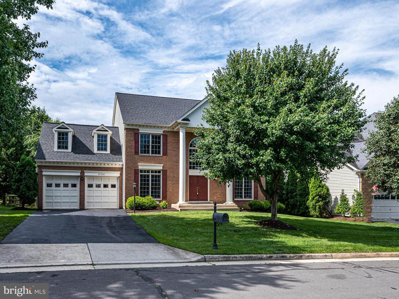 47361 Middle Bluff Place - Photo 1