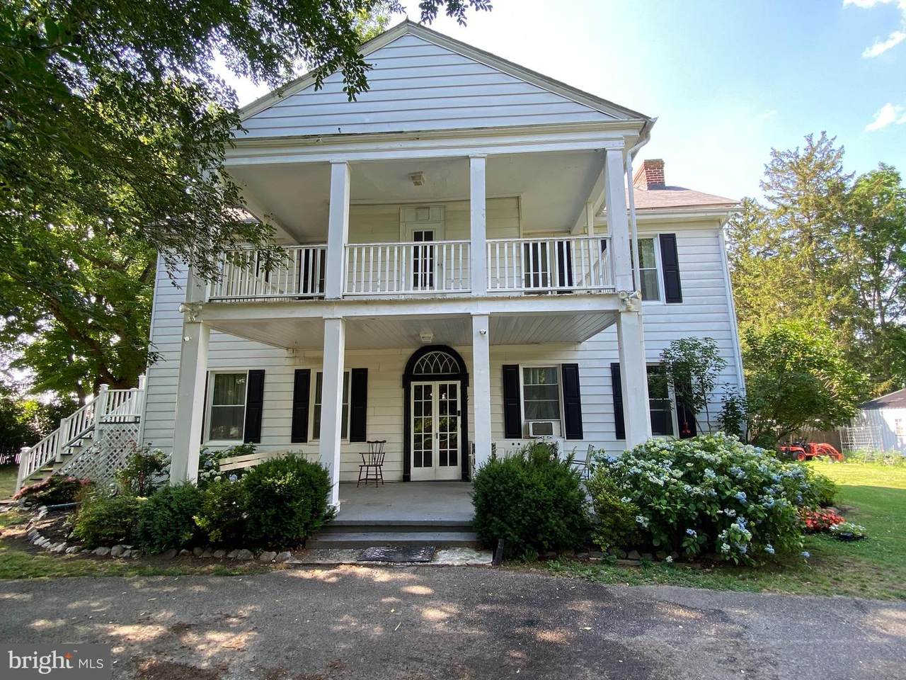 705 Maple Parkway - Photo 1