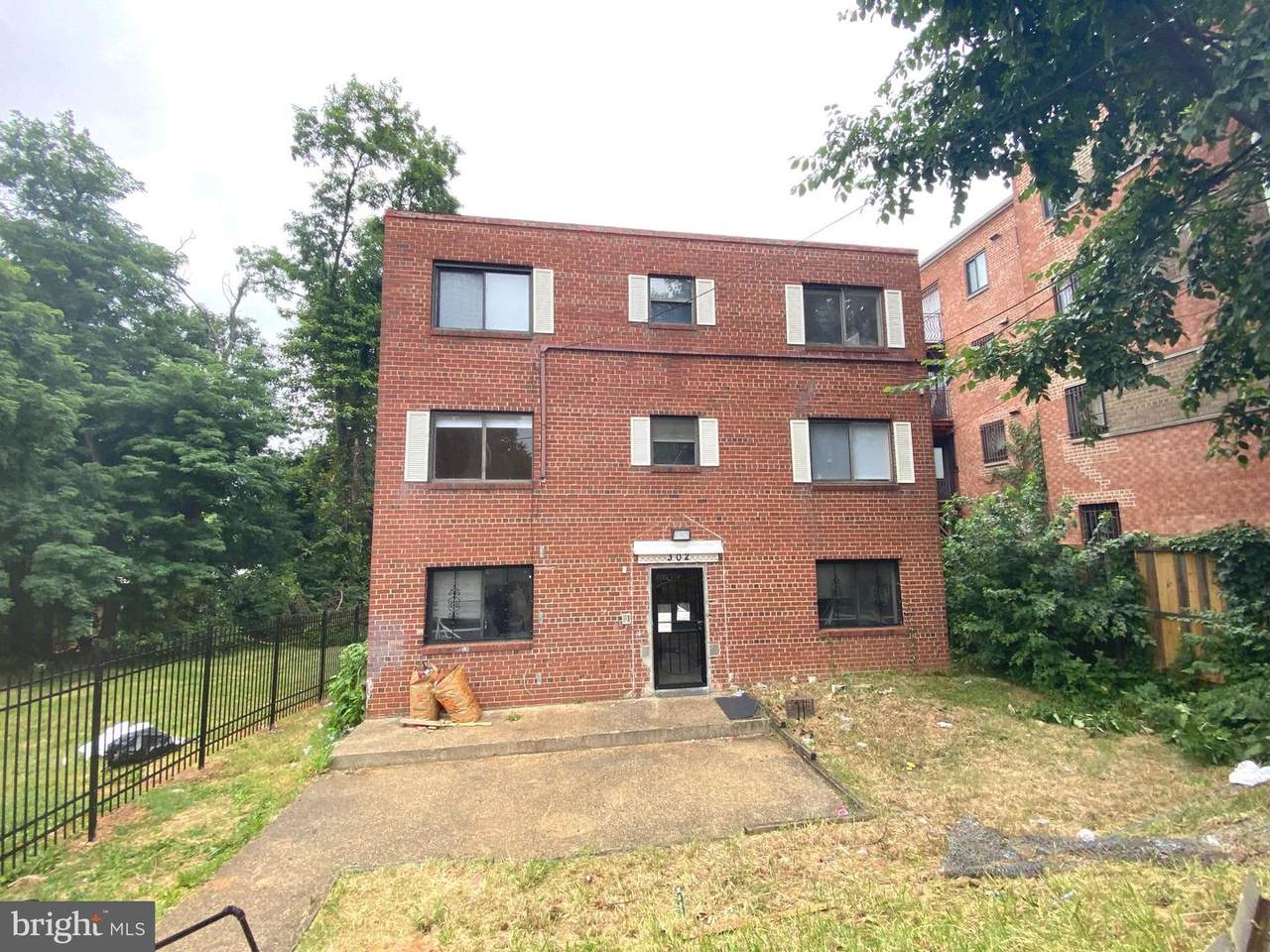 302 Atlantic Street - Photo 1