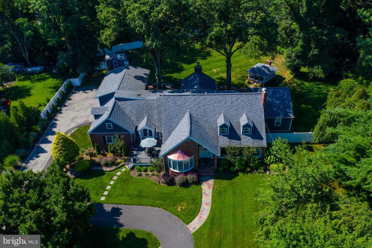 4 Nixon Drive - Photo 1