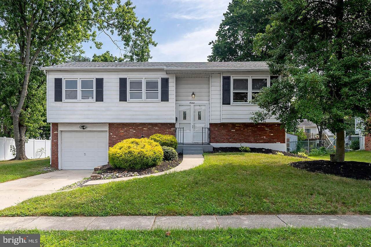 16 Ridgewood Road - Photo 1