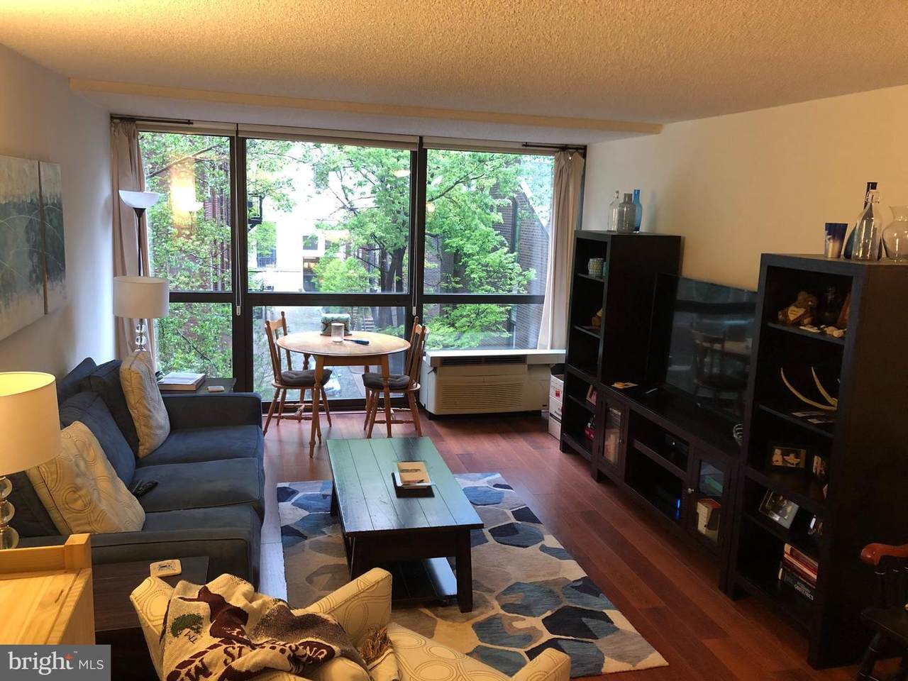233 6TH Street - Photo 1