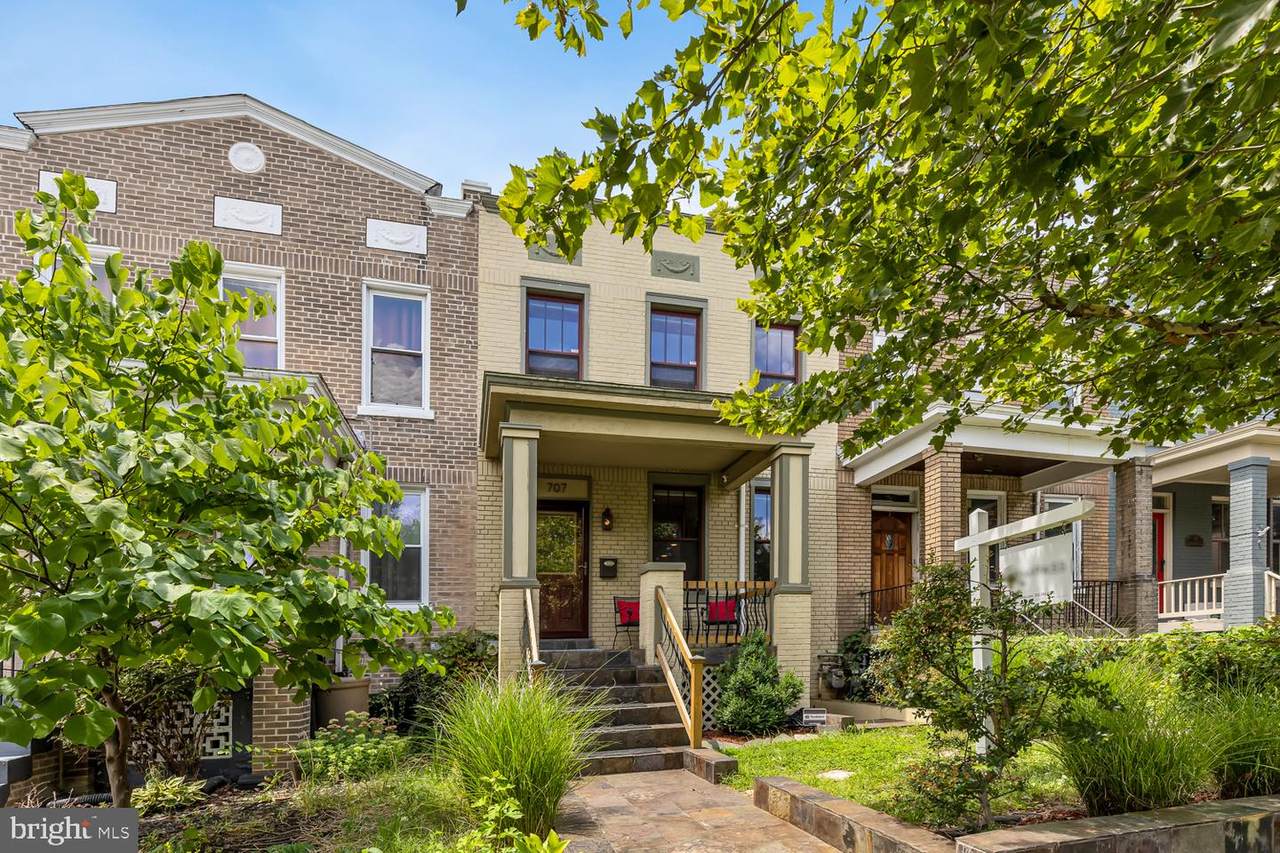 707 17TH Street - Photo 1